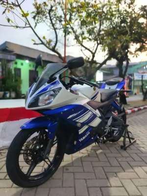 Jual bekas R15 v2 2014 original,lokasi di Periuk