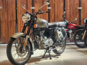 Jual bekas ROYAL ENFIELD CLASSIC 500 2021,lokasi di Kejaksan