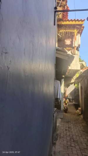 Rumah 2 lantai area cipadu Tangerang lokasi di Larangan, tersedia melalui melalui situs Olx