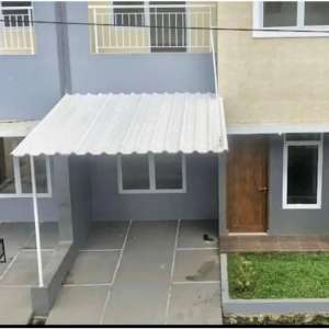 rumah 2 lantai cibubur row jalan lebar lokasi di Pondok Melati, tersedia melalui melalui situs Olx