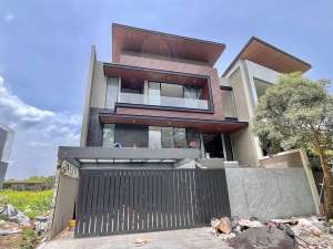 Rumah 3 Lantai CitraLand Waterfront BGI Somerset Hokky Ciputra Golf lokasi di Citraland, tersedia melalui melalui situs Olx