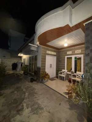 Rumah Bagus Luas Colomadu KRA lokasi di Colomadu, tersedia melalui melalui situs Olx