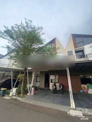 Rumah Bagus Siap Huni Harga Menarik Di Rempoa Dekat MRT lokasi di Ciputat, tersedia melalui melalui situs Olx