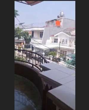 Rumah Bagus Unfurnished HGB Duta Mas, Jelambar, Jakarta Barat lokasi di Grogol Petamburan, tersedia melalui melalui situs Olx