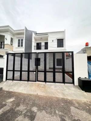 Rumah baru di duren sawit lokasi di Duren Sawit, tersedia melalui melalui situs Olx