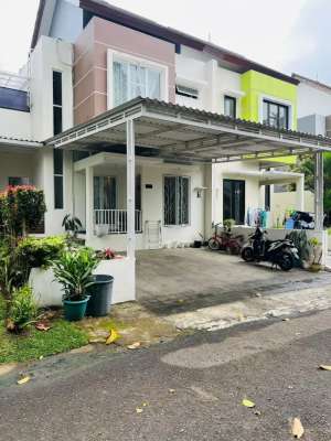 Rumah Cantik Fully Furnished Di Orchid Mansion Danau Bogor Raya lokasi di Sukaraja, tersedia melalui melalui situs Olx