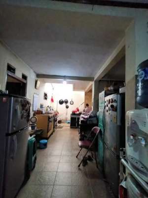 Rumah di Cipinang Cempedak Jatinegara Jakarta Timur lokasi di Jatinegara, tersedia melalui melalui situs Olx