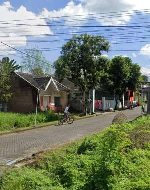 Rumah di Dharma Alam dekat Roxy Square Jember lokasi di Kaliwates, tersedia melalui melalui situs Olx