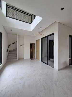 Rumah Hoek Tropical Design Pencahayaan Maksimal Vanya Park BSD lokasi di Bumi Serpong Damai, tersedia melalui melalui situs Olx