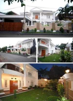 Rumah Jatiwaringin Permai Eks Auri Lokasi Strategis Keamanan One Gate lokasi di Makasar, tersedia melalui melalui situs Olx