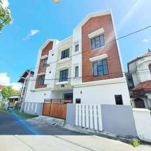 rumah kost ekslusif 25 kamar tidur seturan belakng kampus UPN lokasi di Depok, tersedia melalui melalui situs Olx