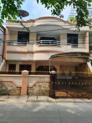 RumahLokasi Usaha Potensial lokasi di Kelapa Gading, tersedia melalui melalui situs Olx