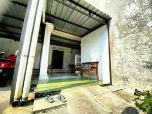 rumah luas 259 m2 dekat kelurahan gagak sipat Ngemplak lokasi di Colomadu, tersedia melalui melalui situs Olx