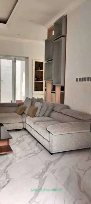 Rumah Luas Dan Strategis Harga Bagus di Citragran CBD Cibubur lokasi di Jati Sampurna, tersedia melalui melalui situs Olx