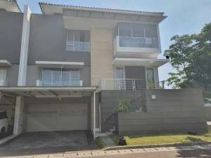 Rumah Mewah Golf Island Uk 17x25 Furnished privat pool view laut lokasi di Pantai Indah Kapuk, tersedia melalui melalui situs Olx