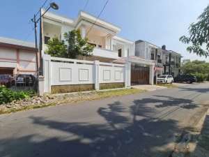 Rumah Mewah Luas di Makamhaji Kartasura Solo lokasi di Mendo Barat, tersedia melalui melalui situs Olx