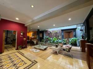 Rumah Mewah Nyaman Maksimal dekat Kampus STPN Kedinasan lokasi di Godean, tersedia melalui melalui situs Olx