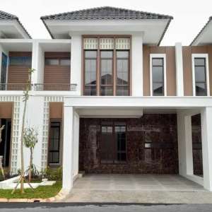 Rumah Mewah Readystock 2 Lantai di Pusat Kota Karawang lokasi di Karawang Barat, tersedia melalui melalui situs Olx