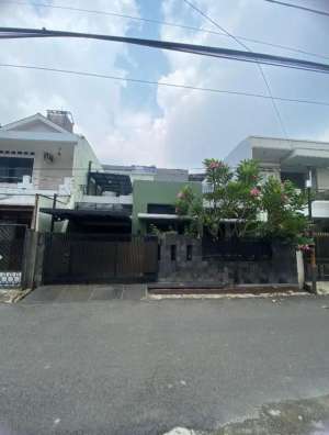 Rumah MEWAH SIAP HUNI LT200m2 komplek Abadi duren sawit JakTim lokasi di Duren Sawit, tersedia melalui melalui situs Olx