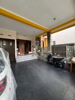 Rumah Mewah Siap Huni Perumah Tirtasani Royal Resort Dekat Exit Toll lokasi di Karangploso, tersedia melalui melalui situs Olx