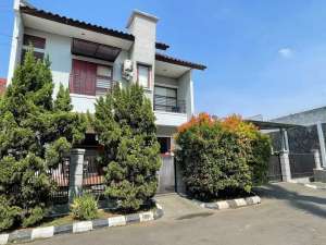 Rumah Premium Istana Kawaluyaan Buah Batu Kota Bandung lokasi di Lembang, tersedia melalui melalui situs Olx