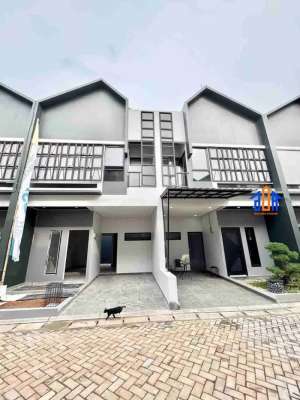 Rumah Siap Huni 1 Menit Ke Universitas Indonesia Di Kukusan Depok lokasi di Beji, tersedia melalui melalui situs Olx