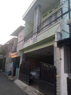 Rumah Strategis 2 Lantai Dekat Puskesmas Munjul Jakarta Timur lokasi di Cilangkap, tersedia melalui melalui situs Olx