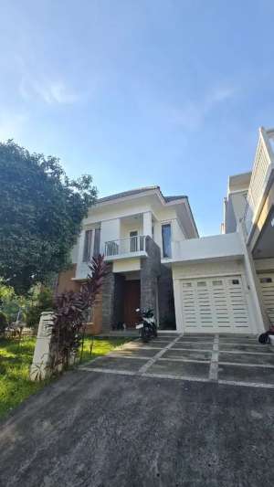Rumah View Pool Cluster Sutera Mentari Alam Sutera lokasi di Pinang (Penang), tersedia melalui melalui situs Olx