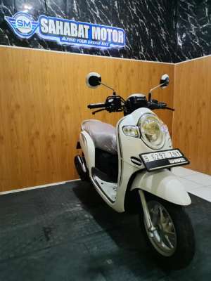 Jual bekas SCOOPY FI STYLISH TH 2019 SIAP PAKAI,lokasi di Pancoran Mas