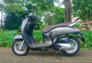 Jual bekas scoopy stylish 2023 brown individu,lokasi di Karang Tengah