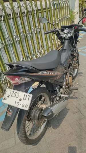 SEPEDA MOTOR SUZUKI SATRIA TAHUN 2013 lokasi di Taman, tersedia melalui melalui situs Olx