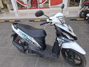 Suzuki Address Putih lokasi di Kalijati, tersedia melalui melalui situs Olx