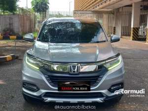 Jual bekas TDP 3jtHonda HR-V 1,5 E Special Edition SUV 2020 Silver kondisi Istimewa bergaransi dan dijamin siap pakai Kawanmobilbekas,lokasi di Banten
