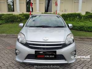Jual bekas TDP 8jtToyota Agya 1,0 G Hatchback 2017 Silver kondisi istimewa bergaransi dan dijamin siap pakai Kawanmobilbekas,lokasi di DKI Jakarta