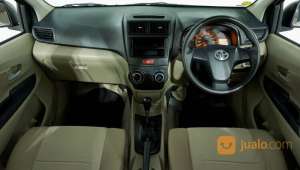 Jual bekas Toyota Avanza 1.3 E AT 2012 Hitam,lokasi di Kota Tangerang Selatan
