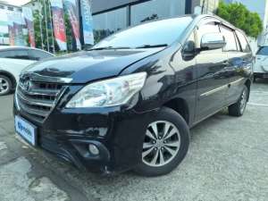 Jual bekas Toyota Kijang Innova 2.0 G Bensin-AT 2015 Hitam,lokasi di 