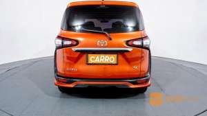Jual bekas Toyota Sienta Q AT 2017 Orange,lokasi di Kota Jakarta Selatan