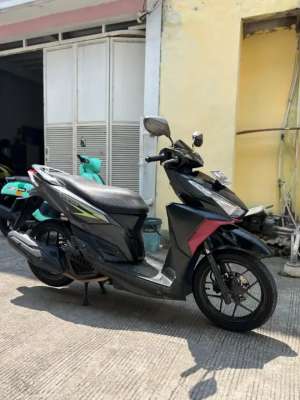 Jual bekas vario 125 LED thn 2016,lokasi di Cikarang Utara