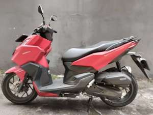 Vario CBS 160 tahun 2023 lokasi di Duren Sawit, tersedia melalui melalui situs Olx