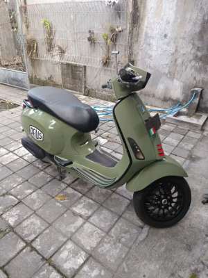 Jual bekas Vespa I-Get Sprint S 150 ABS warna Hijau,lokasi di Bogor Barat - Kota