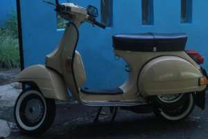 Jual bekas Vespa PX 1979 Lengkap,lokasi di Jatinegara