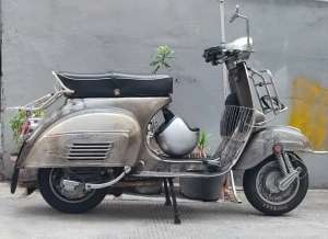 Jual bekas Vespa super vbc 1969 4 digitrare item,lokasi di Tambora