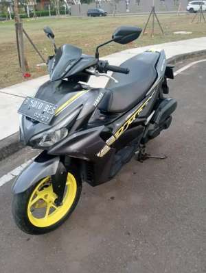 Jual bekas Yamaha Aerox 155 Conected Abu Glossy,lokasi di Pinang (Penang)
