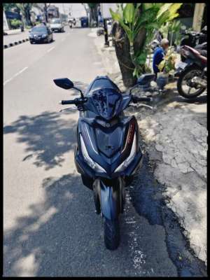 Jual bekas Yamaha Aerox 155 S Connected ABS Tahun 2024,lokasi di Sambiroto