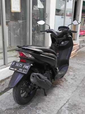 Jual bekas Yamaha Lexi thn 2022 gress orisinil,lokasi di Tamansari
