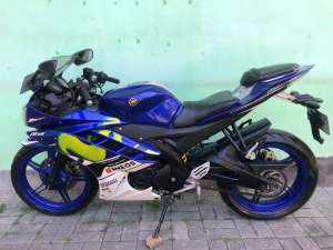 Jual bekas Yamaha R15 Movistar Th.2017 Blue,lokasi di Denpasar Selatan