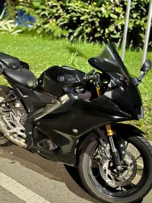 Jual bekas Yamaha R15 V4 2023,lokasi di Cibinong