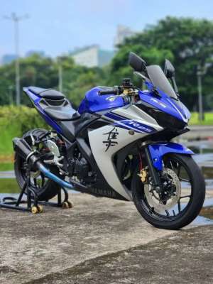 Jual bekas Yamaha R25 Biru,lokasi di Kemayoran