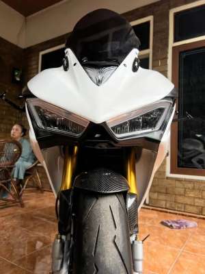 Jual bekas Yamaha R25 Full Modification,lokasi di Papandayan