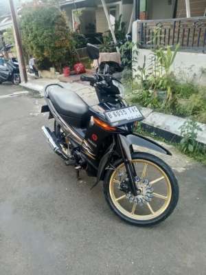Jual bekas Yamaha Vega ZR Th. 2009 Apik Gress,lokasi di Bogor Barat - Kota